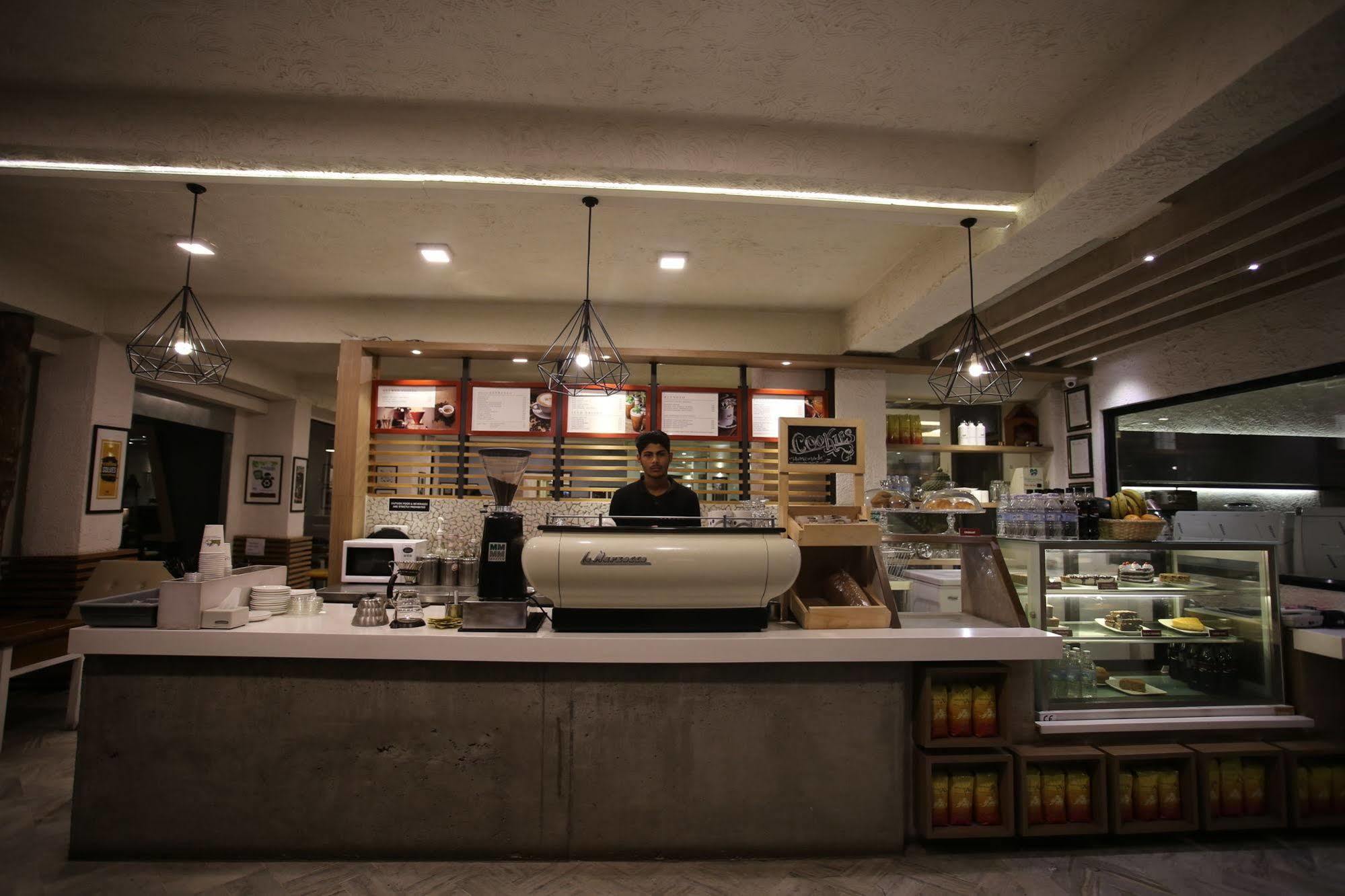 קטמנדו Marcopolo Business Hotel מראה חיצוני תמונה